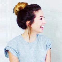 Dedicated fan of Zoella on YouTube! Posting facts, pictures and everything Zoe :) zoes channel below! @zozeebo