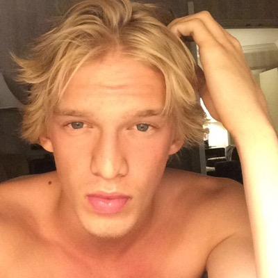 cody simpson e toda gold coast.