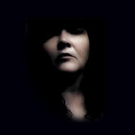 ☠ Artist in several mediums. Odd shy one who likes music, horror & art. Is more afraid of most people than Zombies. Listens to music loud because she can.
