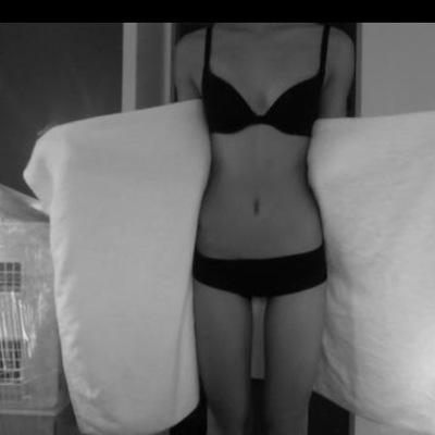 Thinspo_633's profile picture. 