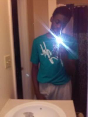 Sophomore Bleckley county high school.Basketball is life✊