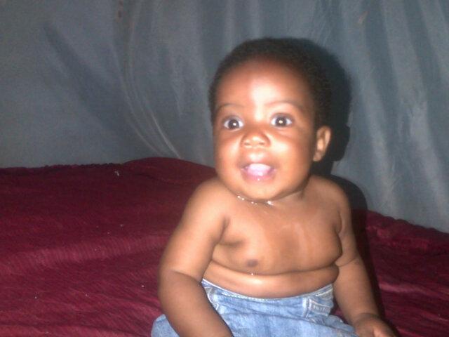Am a guy who's full of life and believe that every second draws me closer to the grave