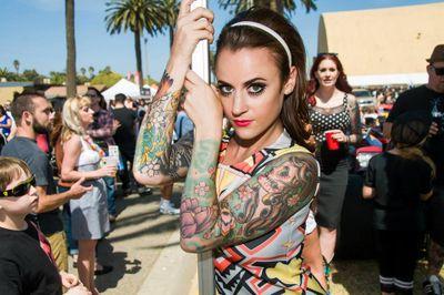 _LindsayLauren's profile picture. Owner of a Catering Company, pin-up/fashion model, MBA & Country Music Lover.