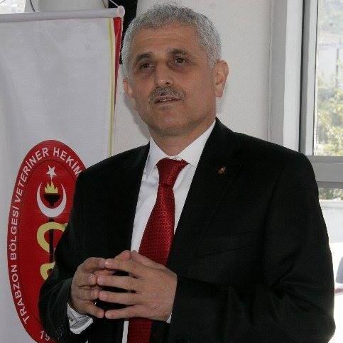 Trabzon Büyükşehir Belediyesi Sağlık İşleri Dairesi Başkanı olarak çalıştı 

Türk Veteriner Hekimleri Birliği Yüksek Haysiyet Divanı Üyesi olarak çalıştı