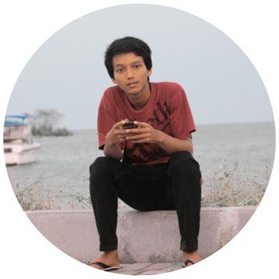 Hidup bisa memberi seribu alasan untuk mengeluh, tapi Tuhan memberi sejuta alasan untuk bersyukur || I can if I think I can || @Mells28