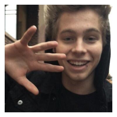 @Luke5SOS: #votw5sos cause we love to party