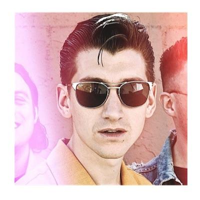 Arctic Monkeys. Alex Turner I wanna be yours.