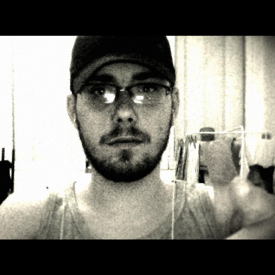 Nie2sLeVrais's profile picture. 