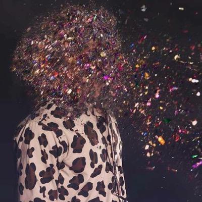 shipyourglitter's profile picture. Ship Your Glitter is a service use to ship envelopes stacked full of TONs of glitter & a note from you. Please share with a friend or Fr-Enemie! #frenemie #syg