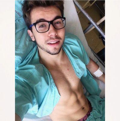 Se eu soubesse que ia ser fã de youtuber/viner , teria me enforcado com o cordão umbilical
