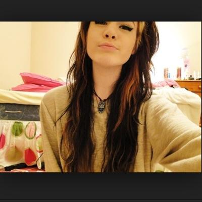 Cali | 18| follow and I follow back