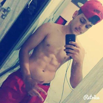 “O amor não faz o mundo girar. O amor é o que faz o giro valer a pena.” 