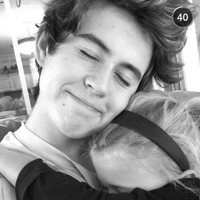 follow @kristinamcopp for a dm to nash or jacob, just tweet her and ask if she can dm you, turn on her notifs because she does dms