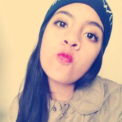 Karenartega's profile picture. 