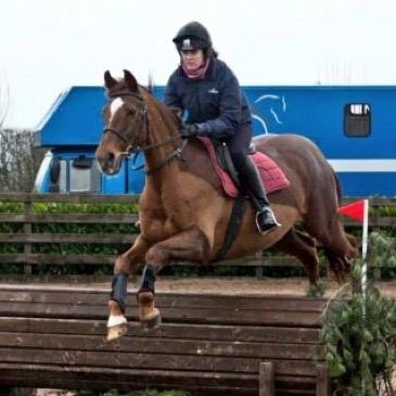 claremci86's profile picture. 