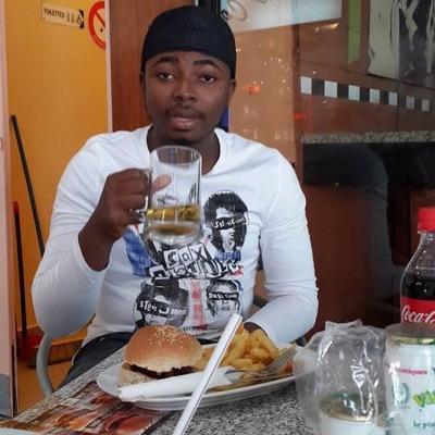 rappeur ,objectif wiz khalifa krkrkr