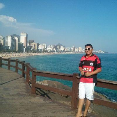 viver e não  ter a vergonha de ser feliz !!!