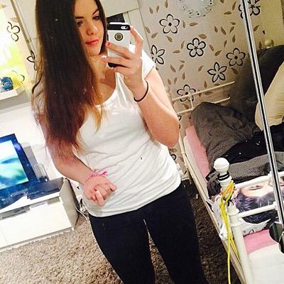 VelicBella's profile picture. 