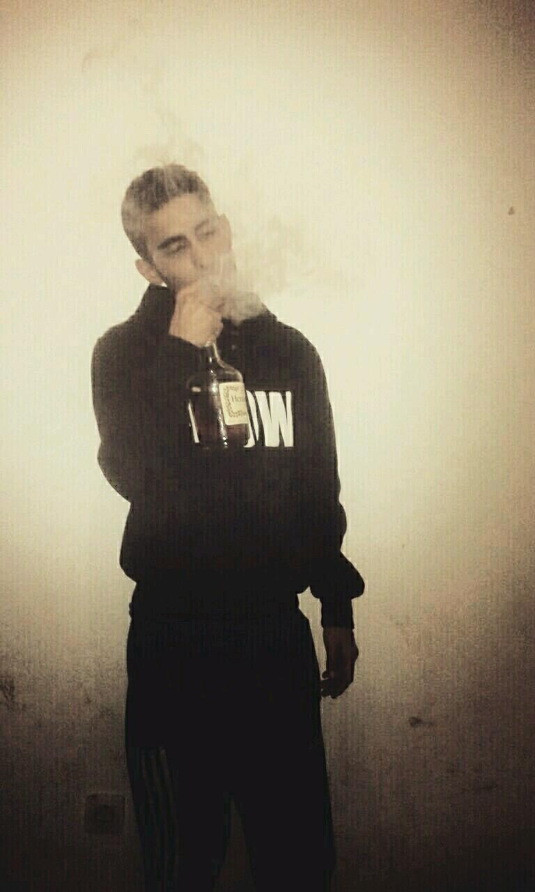 cristianfumajoe's profile picture. instagran(cristian_gonzalez7)
M.O.B