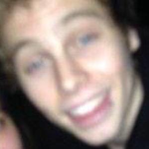 follow @insolentlrh please!! :D