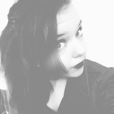 alohaitshelena's profile picture. I'm secretly obsessed with YouTube and food and music obsession 
Snapchat: helena_careyxxx Instagram: xitsmehelenax Pinterest: alohaitshelena