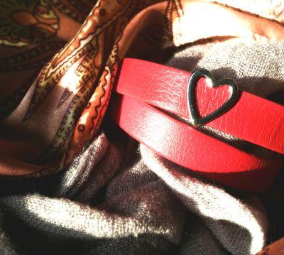 iKEEPjen's profile picture. Founding Independent Designer for KEEP Collective, follow my personal acct @omgitsjen