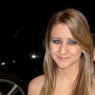 Estudante de Administração de Empressas,Gaúcha,22 anos, e deixando a vida me levar.......