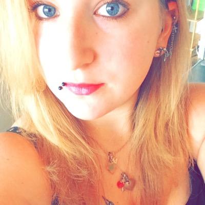 Johanna_Dlovej's profile picture. #-DAVID Toi et seulement Toi j'le crirais au monde entier ❤. #~Vingt et un septembre deux mille onze ❤.