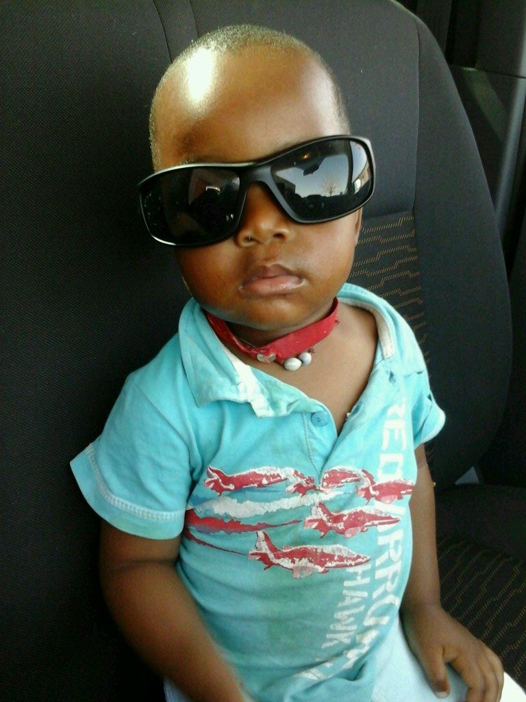 0828221984's profile picture. Ke Mosimane o Montsho Wa Motswana, O pelo kgale mosimane wa go ka Ja pelo ya Tau e shenne Meno.