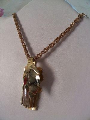 elaboramos accesorios únicos de excelente calidad para mayor información 0416 128.47.60 / whatsapp 04129200075 / 0212 872.37.94 y facebook Artesanías Sara'kef