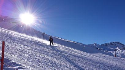 Suzychops83's profile picture. Each day's a gift and not a given right