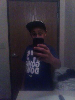 I love football I love the Seahawks  I love wwe and i love gta v and i gangster  day long