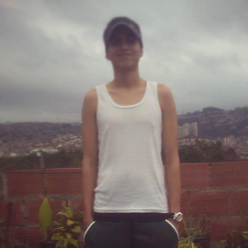 JustTemon's profile picture. De;Caracas, Venezuela, Aprende que la vida no es fácil & tienes que echarle bolas a todo. Idolo; Hector Lavoe.