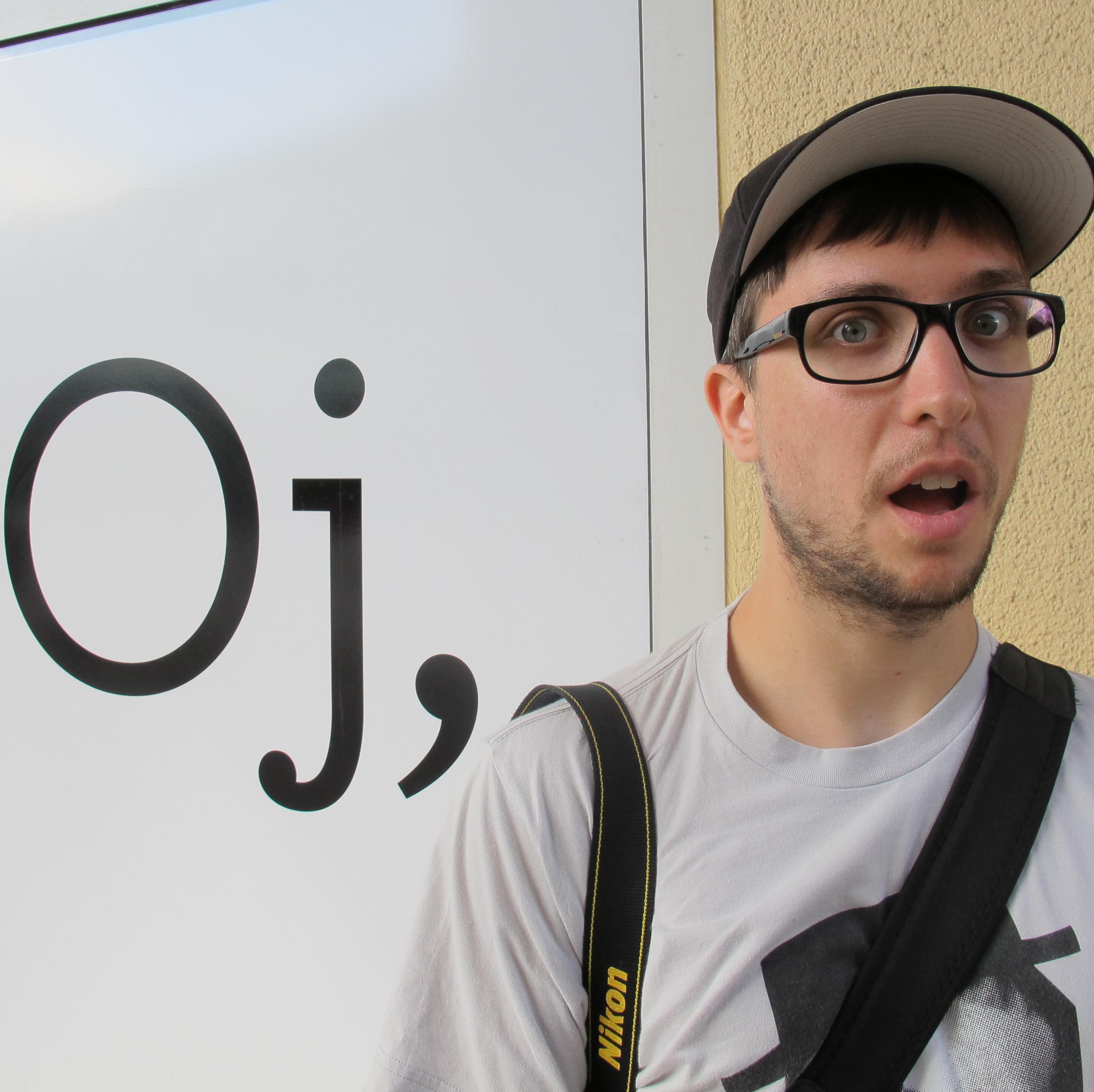 knarftdrahtul's profile picture. Webbiot till vardags, radiot at heart. Celiakist, utomnording och medlem i indiemobben. Har svårt för att låta bli att hoppa på tetra paks som ligger på gatan.