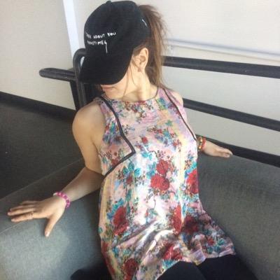 ItsAreen's profile picture. Don't ever let anyone tell you that you aren't a fluorescent pink unicorn. New Twitter account @areenkojikian