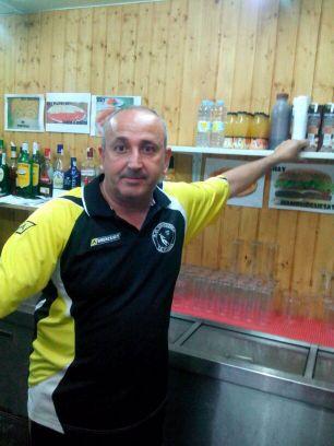 Técnico Electromecánico en Opel. FM Automoción. Aficionado y Socio del equipo de mi tierra, El Real Jaén.