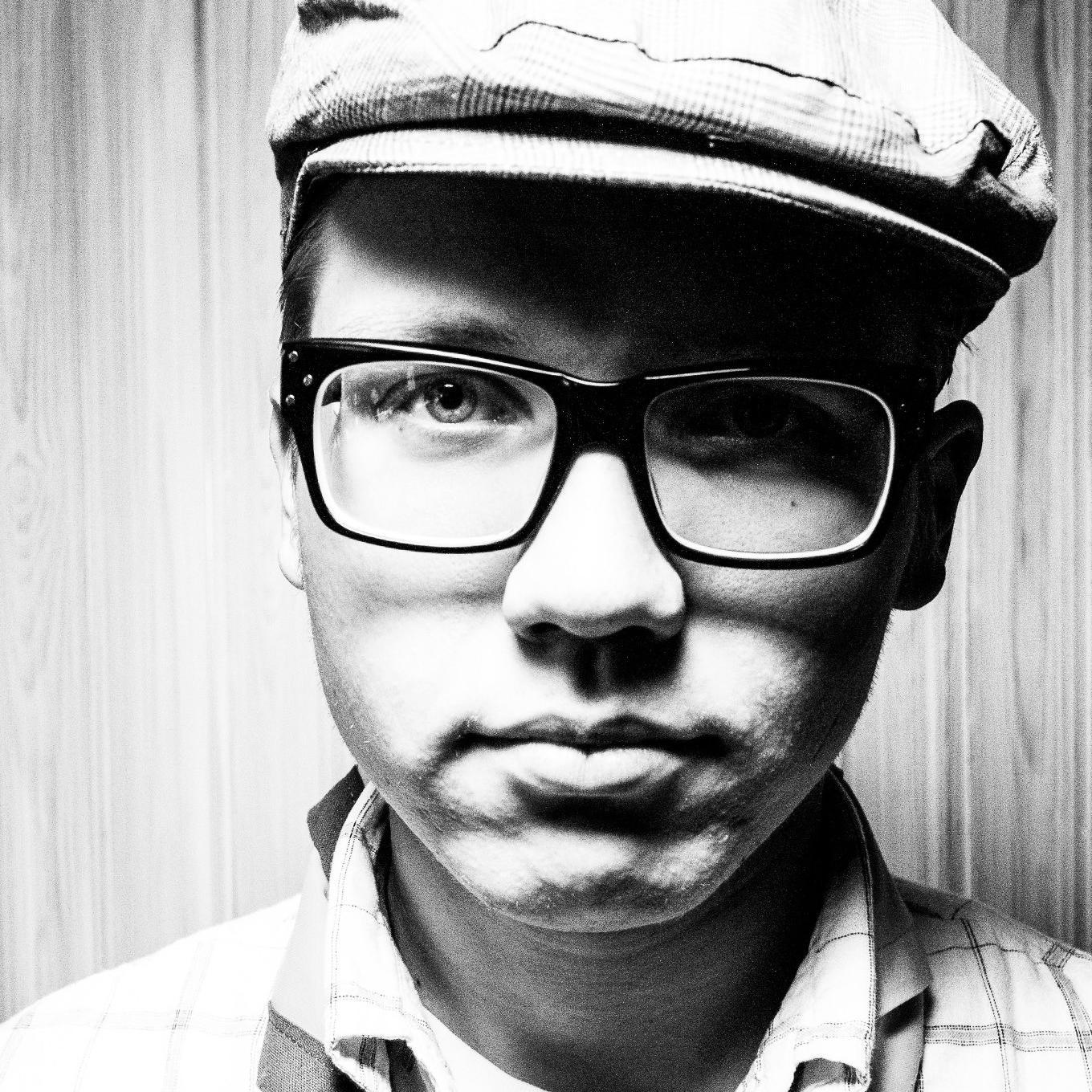 Designer & tinkerer with a sustainable mindset
#media #tech #nature #psyche #art

Senior Designer at Silo AI (@silo_ai) //
Design Technologist at JOKOJO