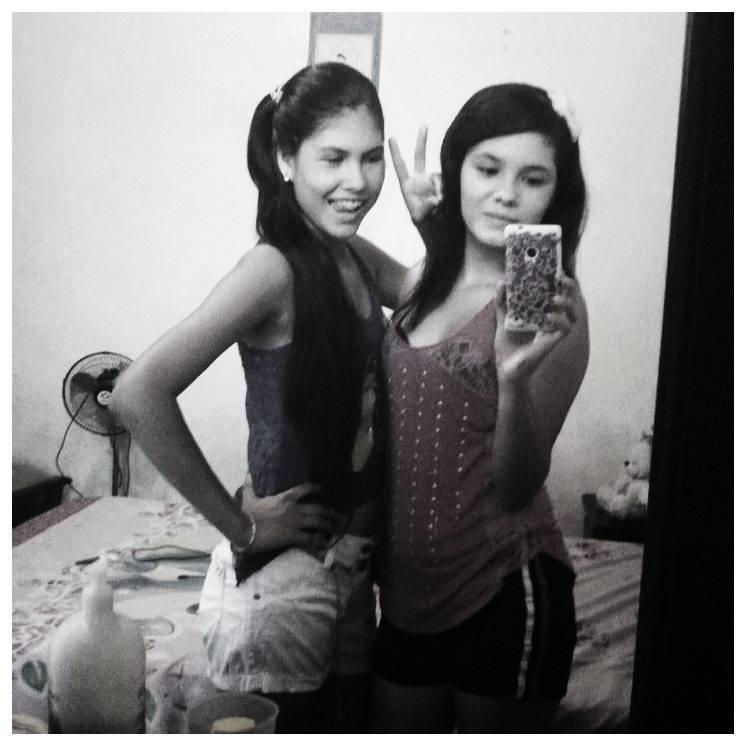 I am a simple, loving, kind, confident girl, I like to respect and to respect me, compañerista, and I am proudly a Colombian