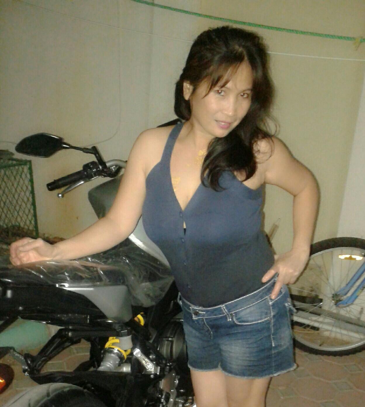 I'm happy where ever I am now...single but someone like me!!!