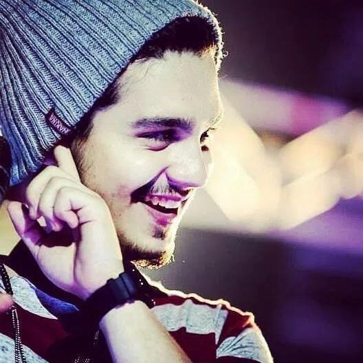 '' E a cada novo sorriso seu,serei feliz por amar você '' @luansantana ❤  

●06/10/12     ●30/07/13
●23/08/14    ●21/05/15    ●27/10/18 ❤

 adm: @laumuniz_1