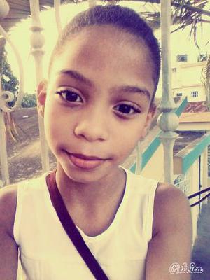 Whit ; Mee #LoveToBeLittle #YouCrazy #Love Mother,Father,Broters,Sisters.....Loveme.....!!! &_& o_O