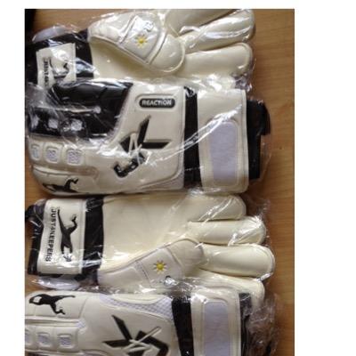 goalkeepersonly's profile picture. We dont like anyone but goalkeepers