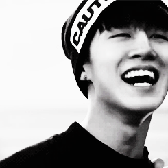 hanbinlnk's profile picture. [ xing's voice ] im into manboobs.