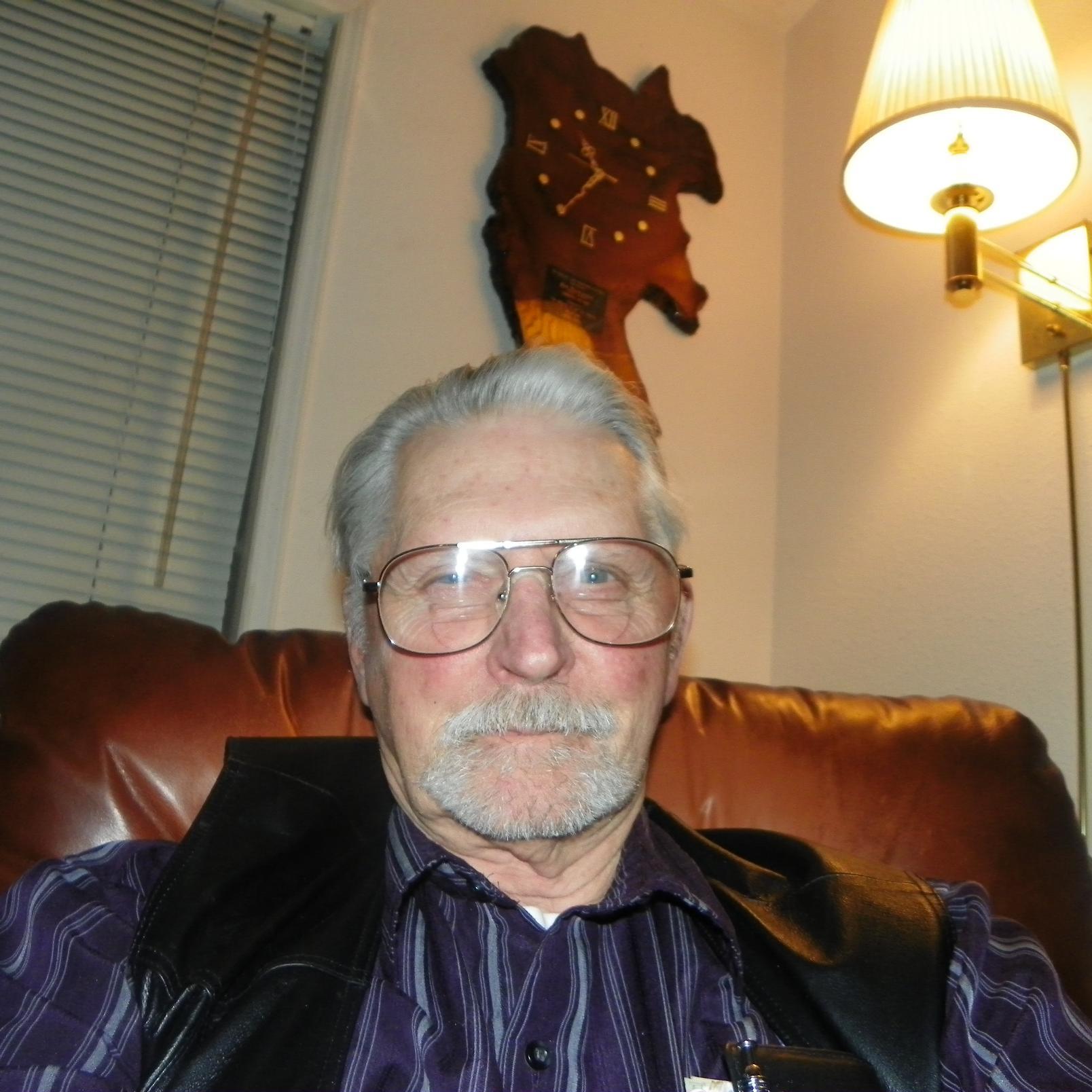 roypoppleton's profile picture. 