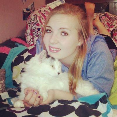 itz_lauren4's profile picture. 