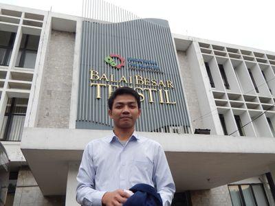 Universitas Islam Negeri Syarif Hidayatullah~Physics Education | Menerima Konsultasi Fisika dan Matematika | Demi kebaikan, semua layak kita perjuangkan