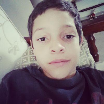 disfrito hablar por dm. soy un amigable chico de 15 años que disfeutara ser tu amigo