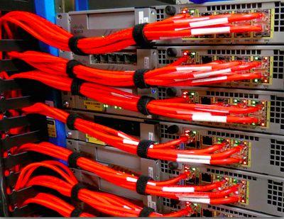 Leer por este medio como los Guerreros del teclado construyen, destruyen y reparan el mundo desde la comodidad de sus casas en pijamas
telecomunicaciones al dia