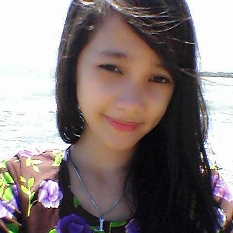 Lana Listiiana Born 30 mei 1995 I love allah and familly :)