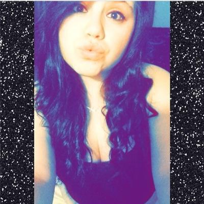 PetersDestaney's profile picture. •GØ ŦØ ƦEλÐł₦G ҤłGҤ $₡ҤØØŁ• 
               | ҒRΣSHMΣΠ | 
 ~16 УƎДЯƧ & ℂøυИ✞îИᎶ~
                  -S⃟I⃟N⃟G⃟L⃟E⃟-